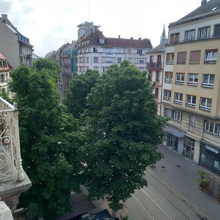 Grand Appartement Au Coeur De Strasbourg Bagian luar foto